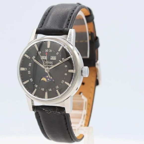 Vintage 34mm Zodiac 742-908 Triple Date Moonphase Men's Automatic Wristwatch 74 - Picture 1 of 8